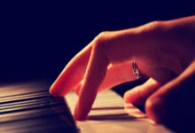 拜仁慕尼黑战胜对手，晋级欧冠半决赛